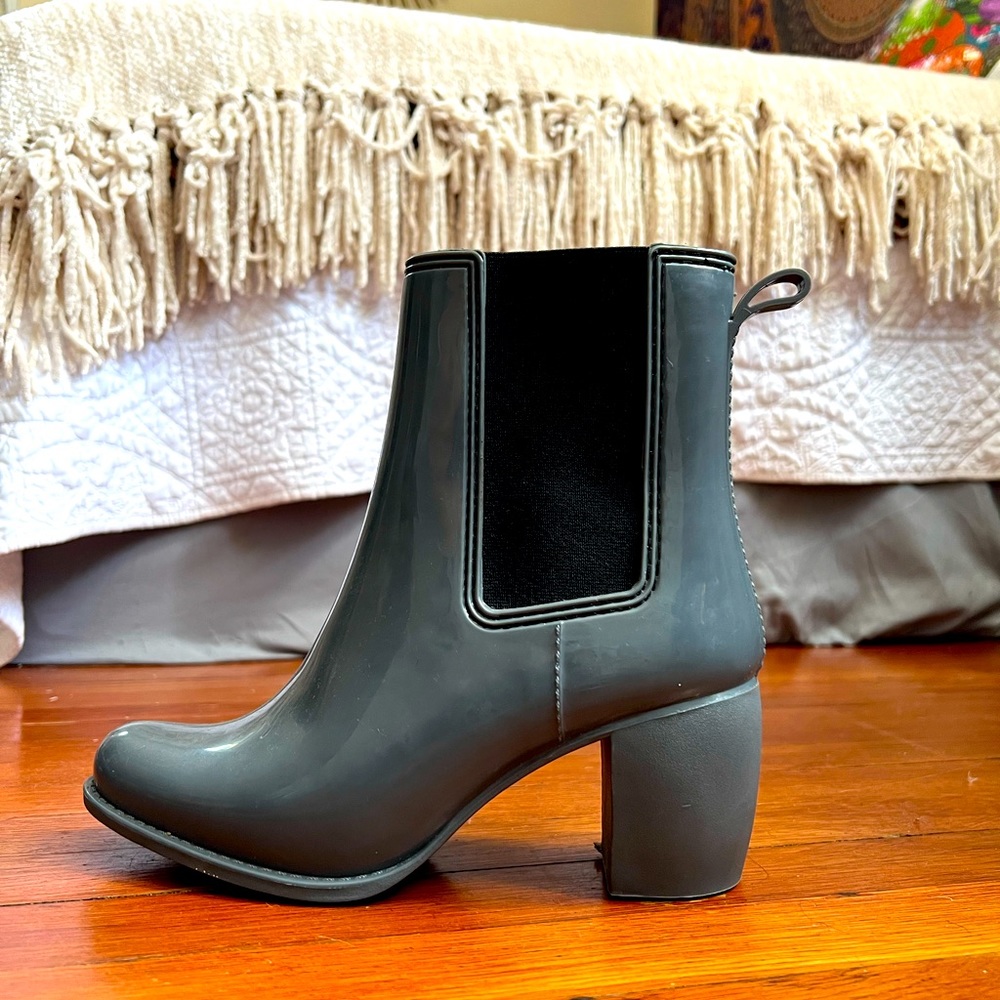 Blueish-Gray Heeled Rain Boots ☔️